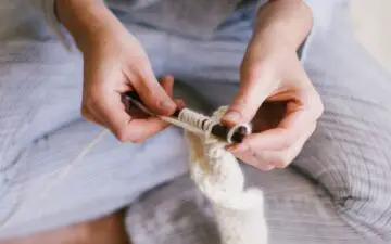 How Do I Stop My Fingers From Hurting When I Knit?