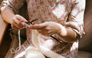 Is knitting bad for your hands?