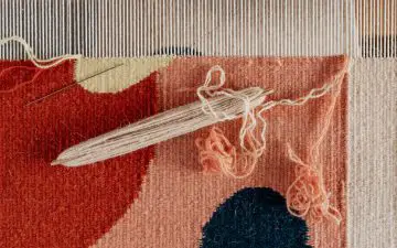 What is the difference between cross stitch and tapestry?