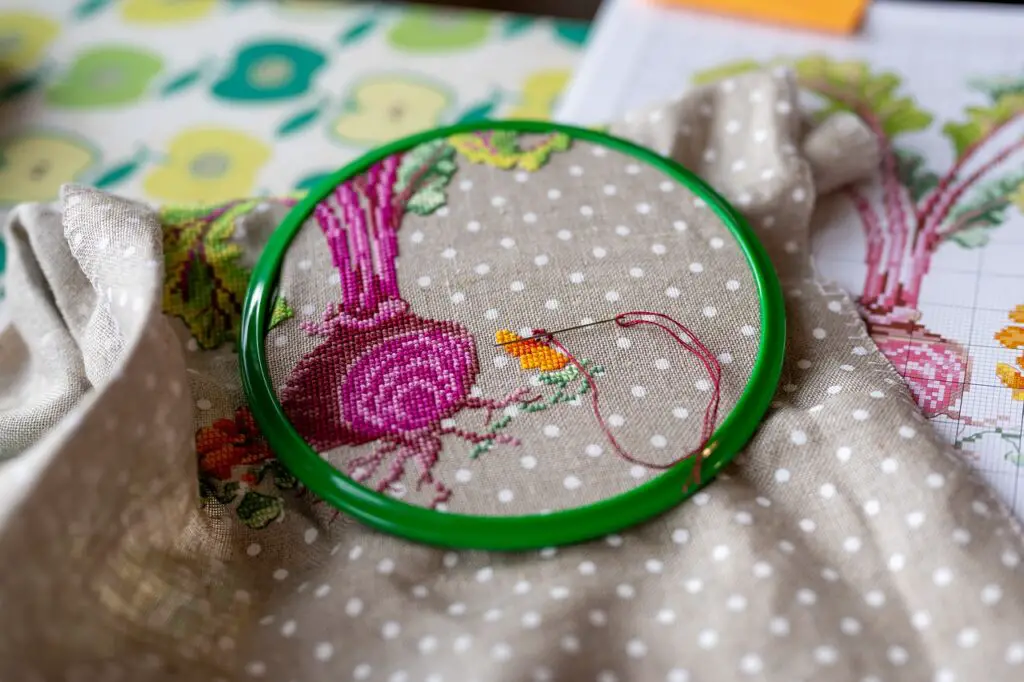 Tutorial How to CrossStitch with Multiple Colors