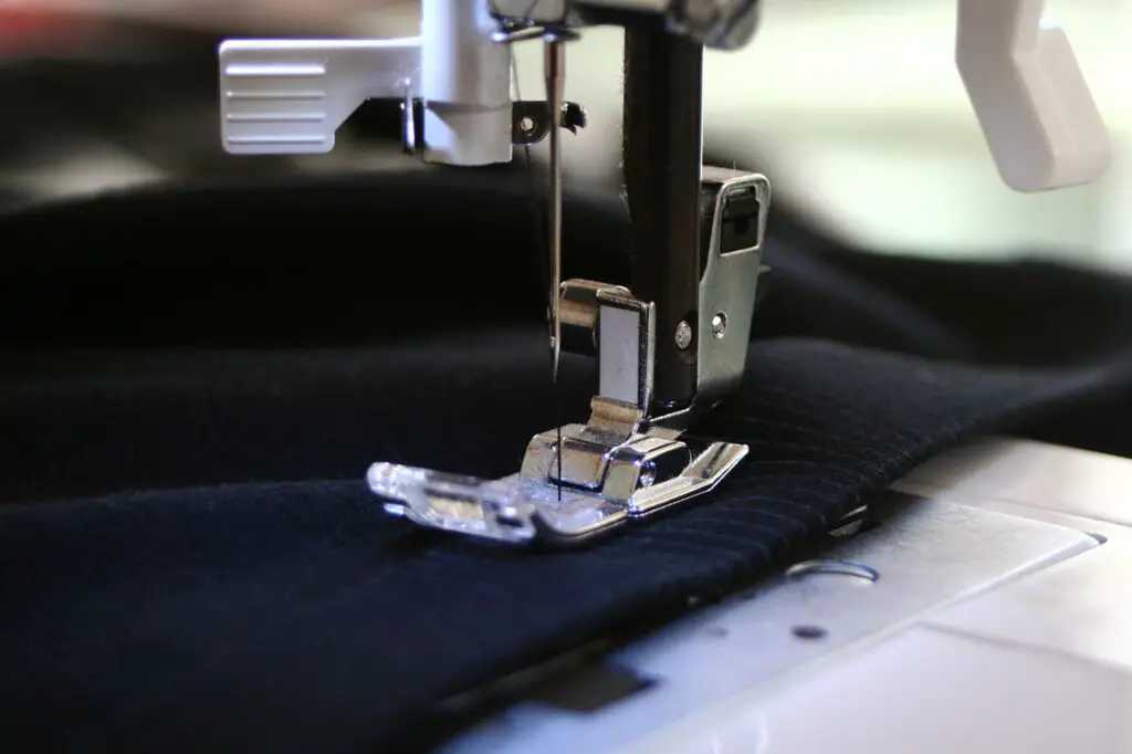 10 Best cheap beginner sewing machine?